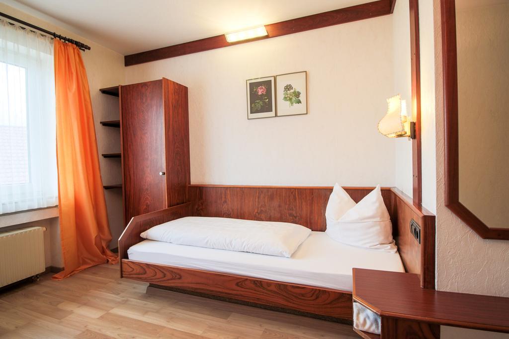 Hotel-Restaurant Lowen Süßen Rum bild