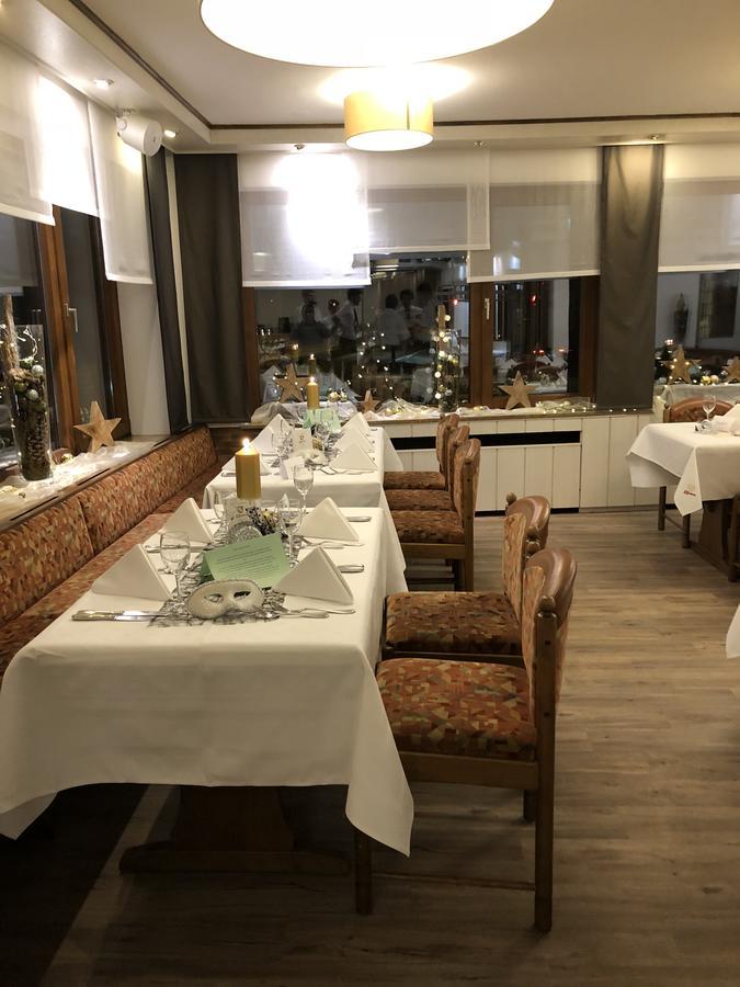Hotel-Restaurant Lowen Süßen Exteriör bild